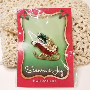 New! Santa's Sleigh Holiday Christmas Pin Brooch